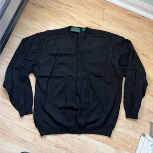 Classic Men's V-Neck Sweater in Black